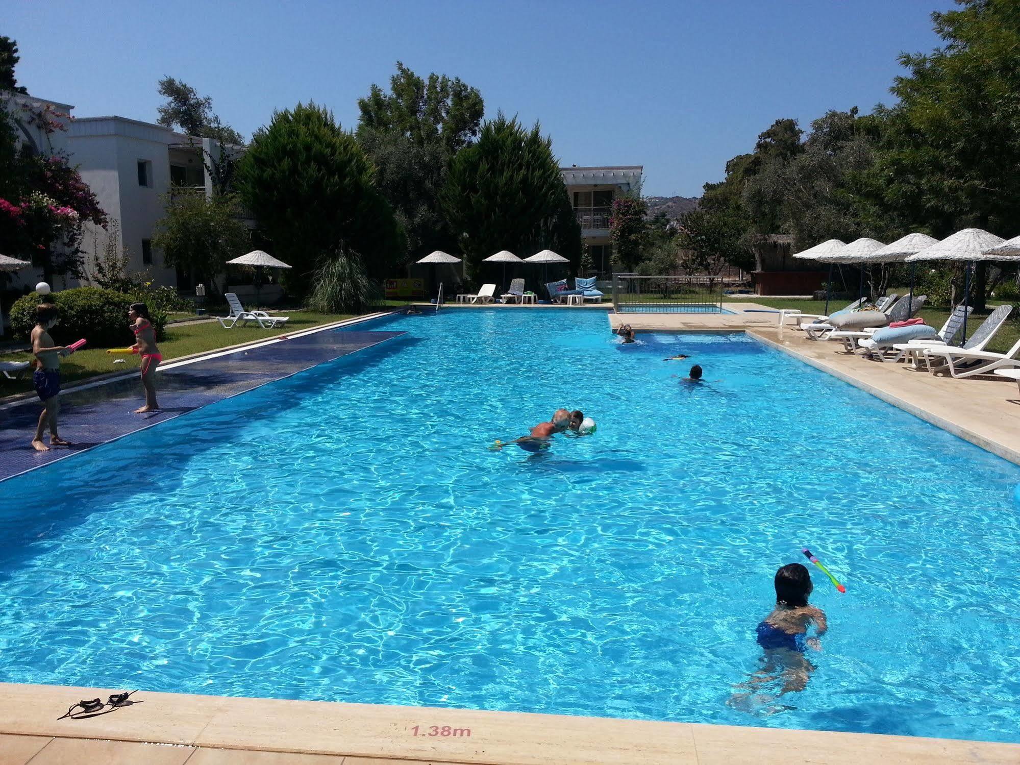 Muskebi Apart Otel Ortakent Exterior foto